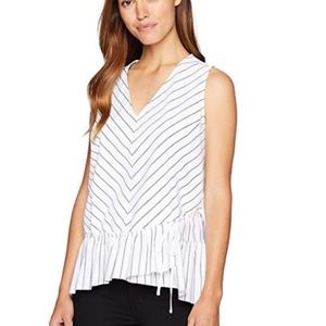 Lyssé Women's Sloane Microfiber Sleeveless Top